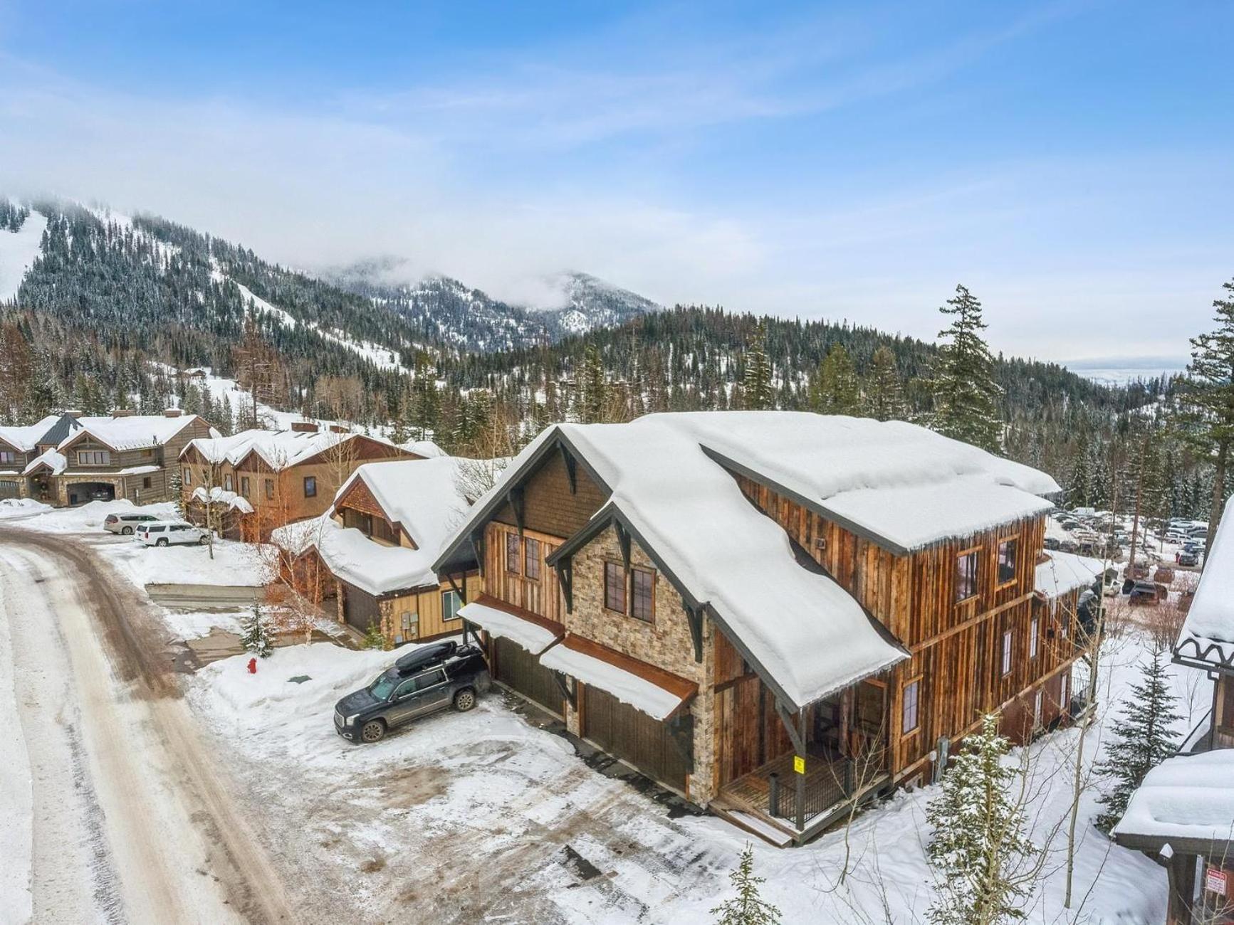 Inspiration Ski Haus Whitefish Bagian luar foto