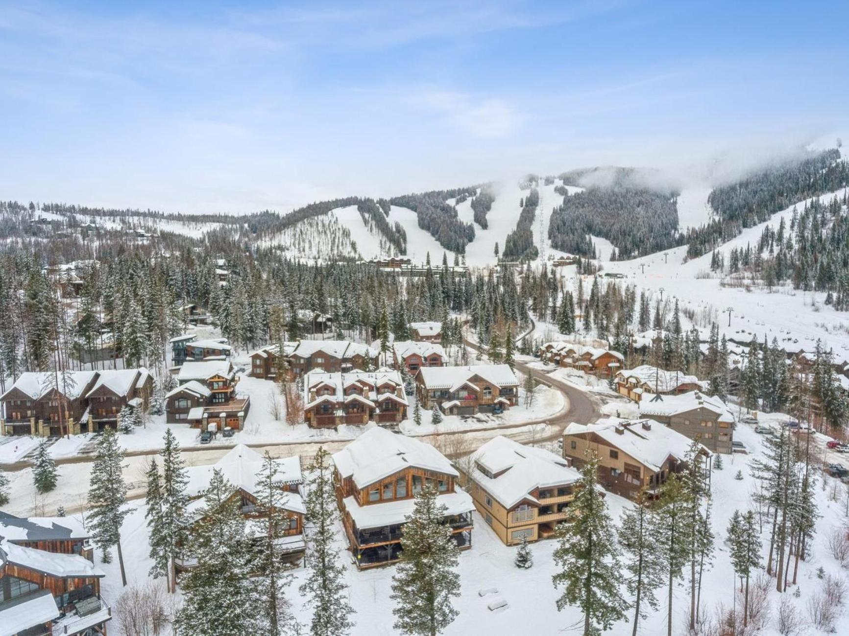 Inspiration Ski Haus Whitefish Bagian luar foto