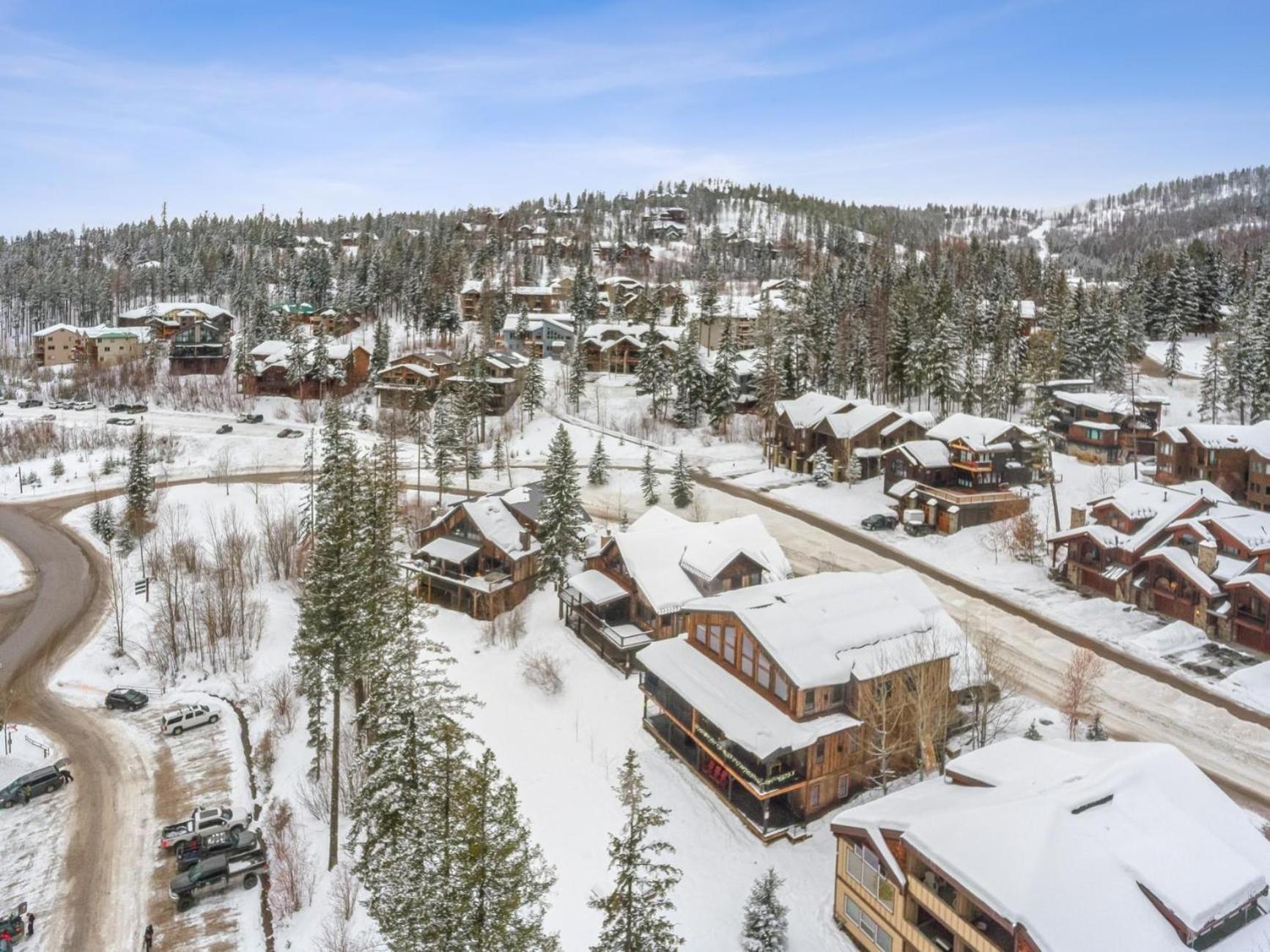 Inspiration Ski Haus Whitefish Bagian luar foto